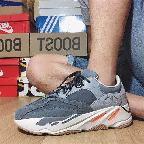 fv9922 yupoo - Adidas Yeezy Boost 700 磁铁黑灰侃爷老爹鞋 FV9922 .